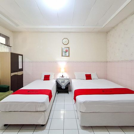 Reddoorz Syariah At Griya Raharja Klaten Exterior foto